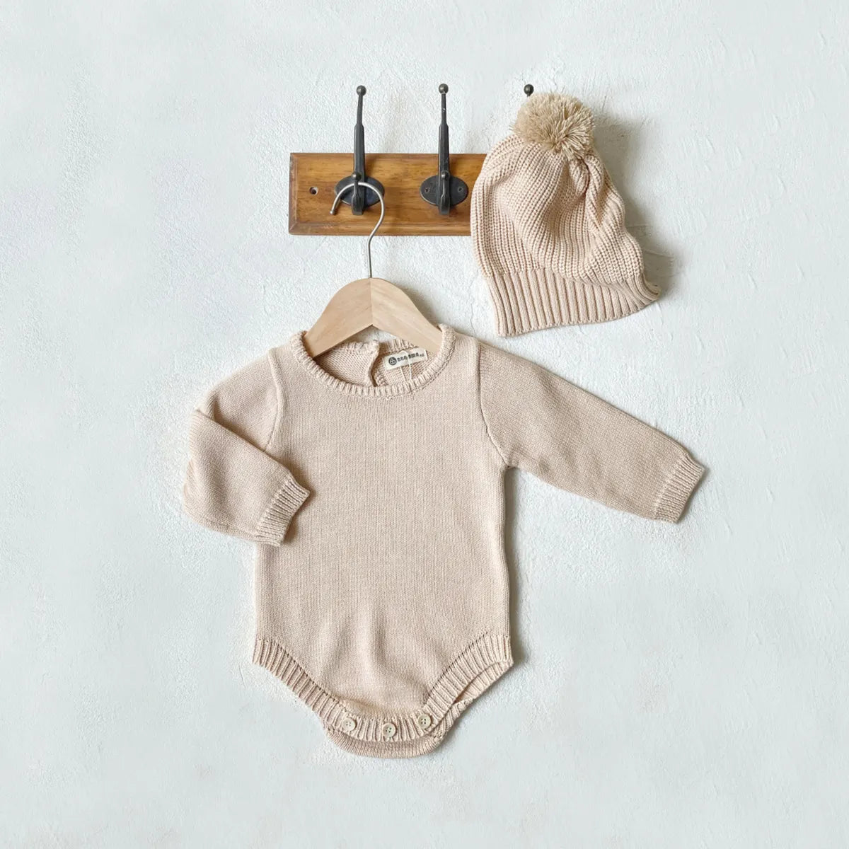 Unisex Long-Sleeve Knit Baby Bodysuit + Pom Beanie