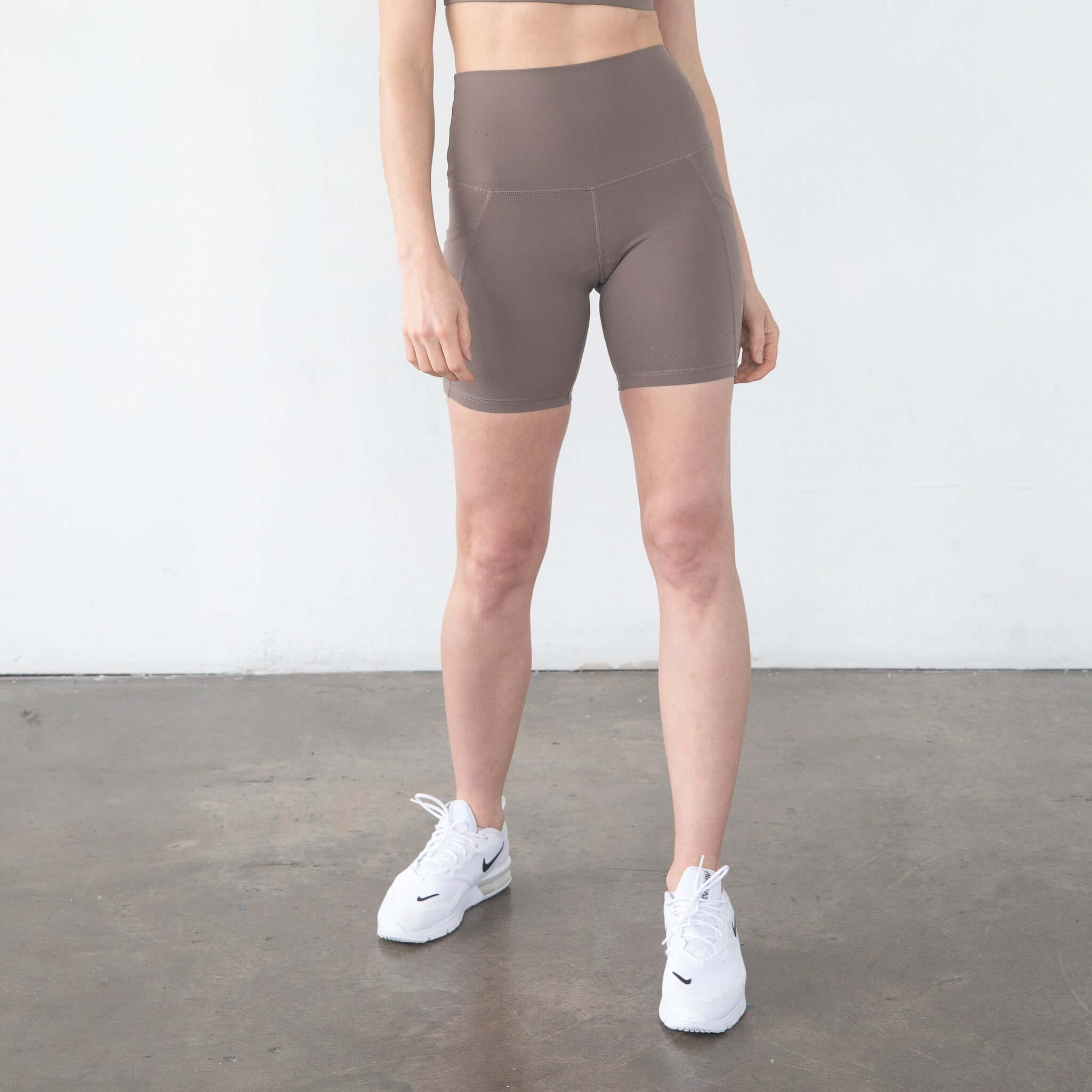 Reveal Ultra High-Rise Postpartum Compression Biker Short 7''