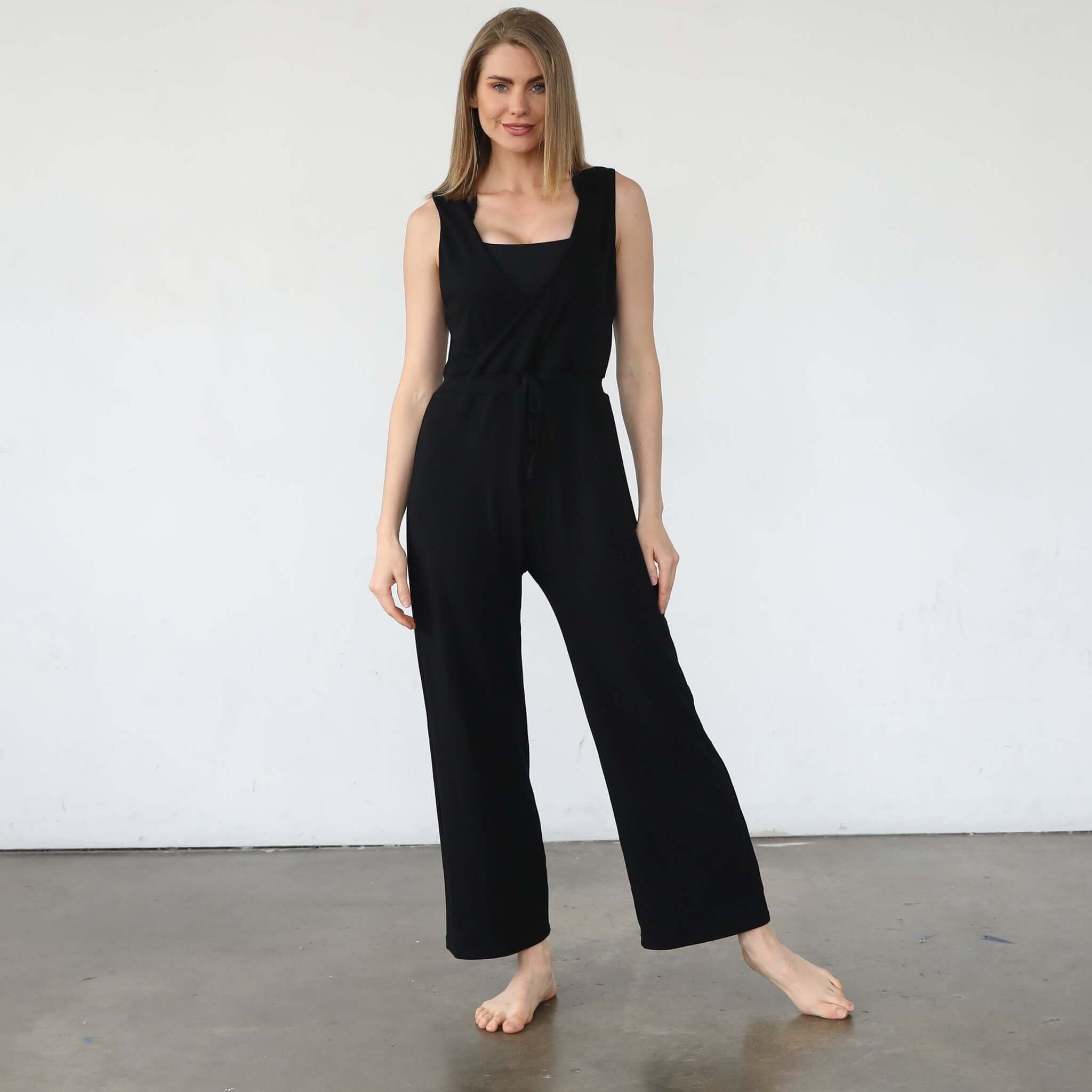 Juliette Nursing Friendly Jumpsuit | Noir