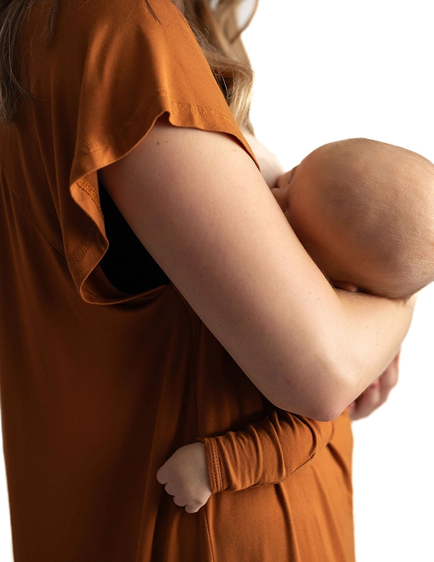 Mommy & Baby Knotted Gown Hospital Bundle | Saddle