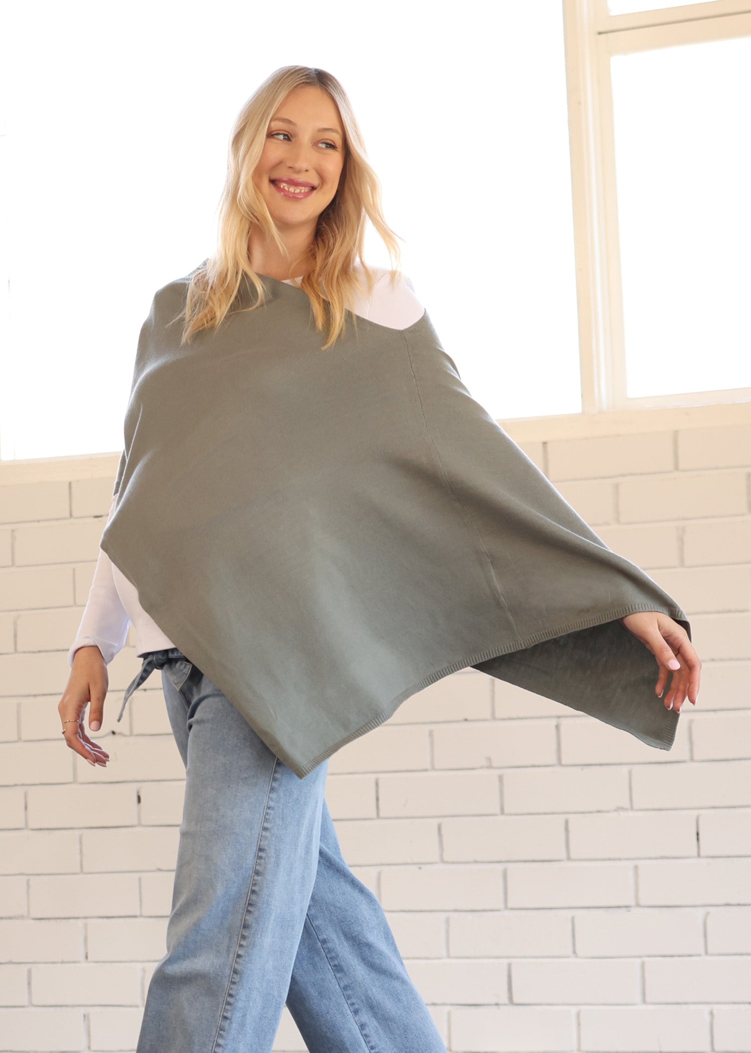 Moozie Mama Luxury Poncho/Scarf Maternity & Nursing Cover in Sage Green